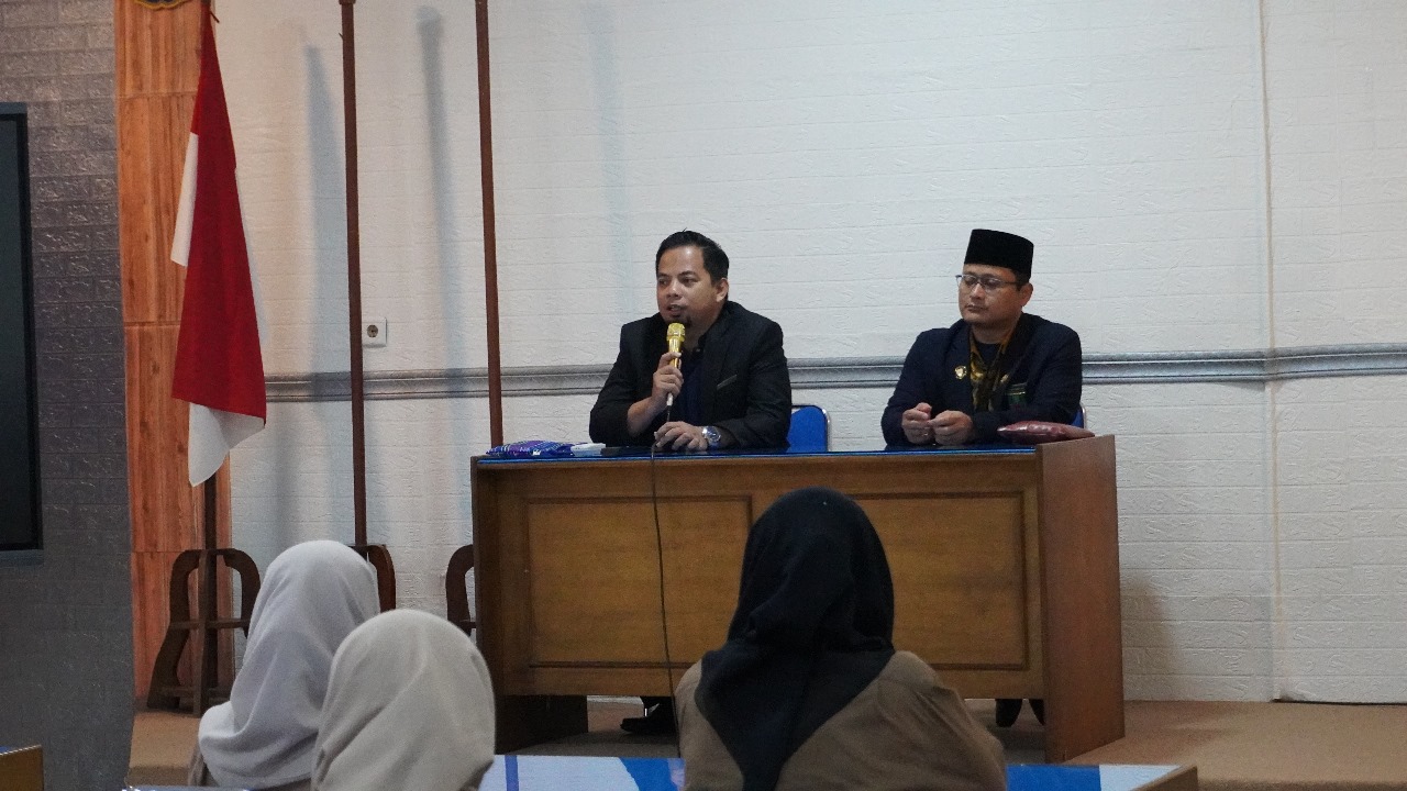 Berikan Kuliah Hukum Ketua PA Magelang tekankan Pentingnya Target Individu dan Penguasaan Materi Kepada Mahasiswa UNIMMA