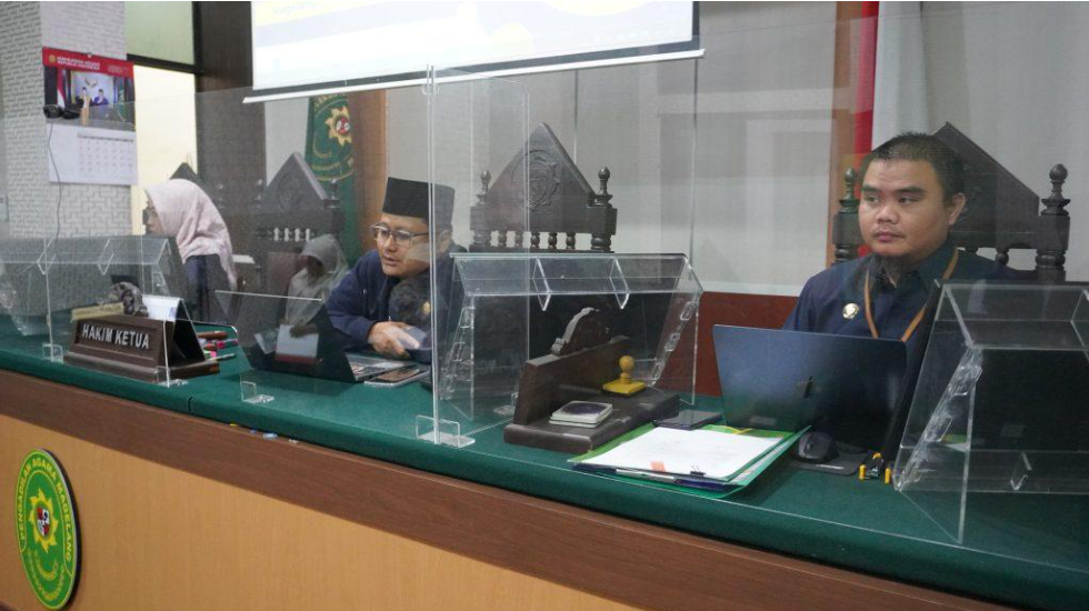 EVALUASI EFEKTIVITAS PELAKSANAAN GUGATAN SEDERHANA