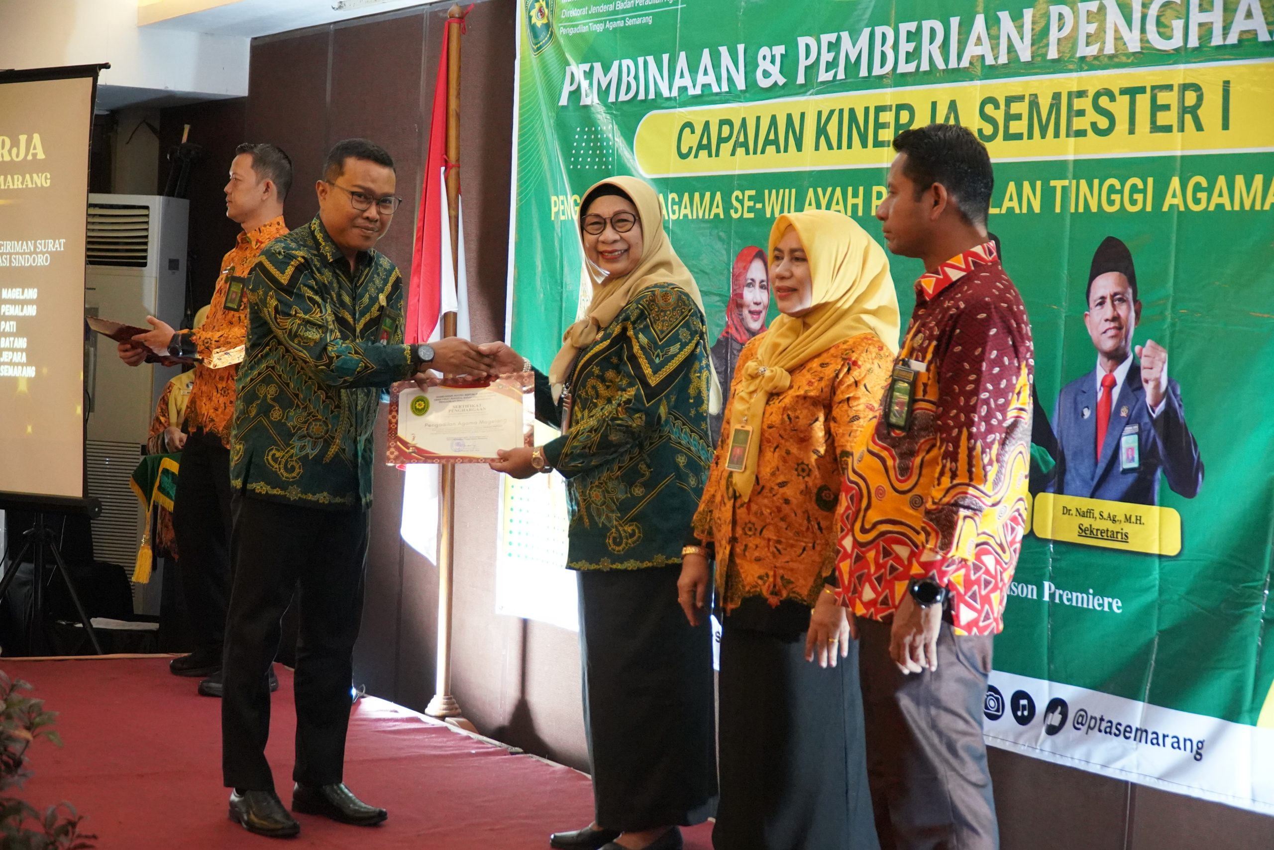 Hattrick Prestasi! Pengadilan Agama Magelang Borong Penghargaan Bergengsi Tingkat PTA Semarang